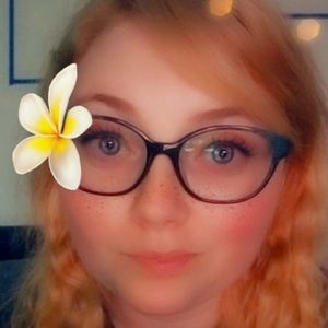 Meet your Posher, Leeann